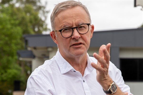 Albanese: Bilimsel yenilik alanında gurur verici bir mirasa sahibiz Avustralya Başbakanı Albanese, Avustralya’nın, bilimsel yenilik alanında gurur verici bir