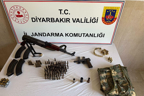 Diyarbakır Valiliği’nden kaçakçılıkla mücadele operasyonu Valilikten yapılan açıklamada, operasyonların Kaçakçılık ve Organize Suçlarla Mücadele Şube